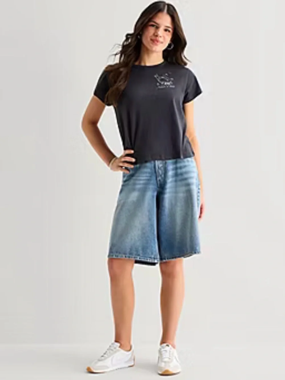 NWT Arizona Mid-Length Denim Shorts in Light Blue, Size 10
